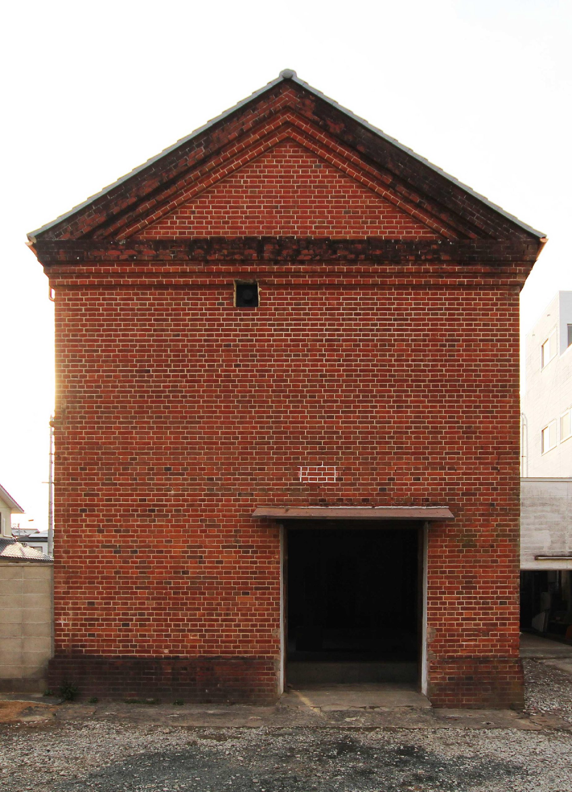 2021_ISEKI Residence Brick Warehouse